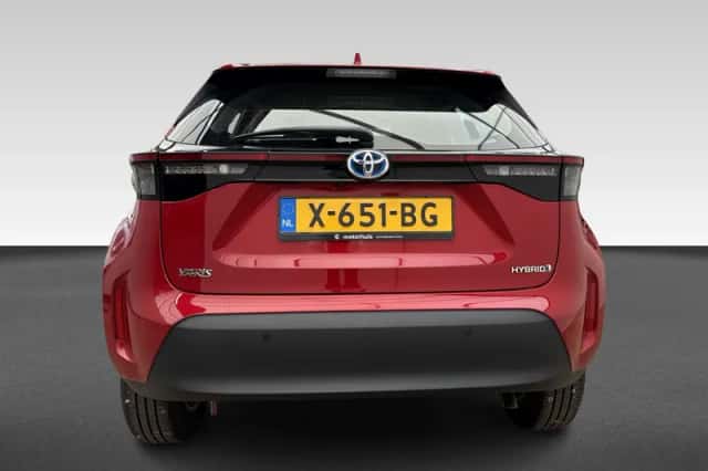 Toyota Yaris Cross (2023) thumbnail 2