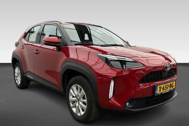 Toyota Yaris Cross (2023) thumbnail 3