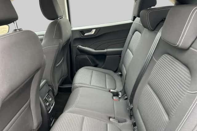 Ford Kuga (2021) thumbnail 6