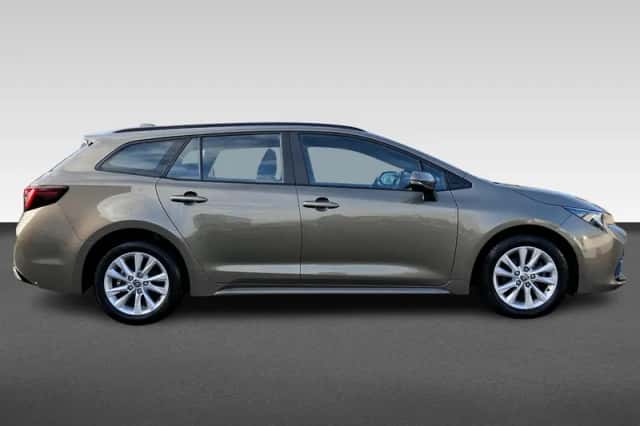 Toyota Corolla (2023) thumbnail 5
