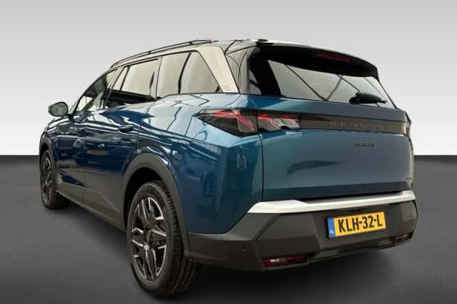 Peugeot 5008 (2025) thumbnail 3