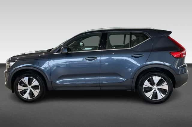 Volvo XC40 (2022) thumbnail 2