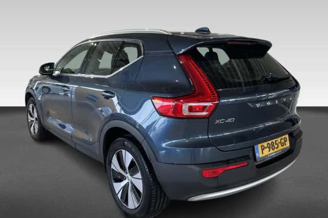 Volvo XC40 (2022) thumbnail 3