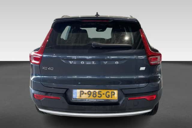 Volvo XC40 (2022) thumbnail 4