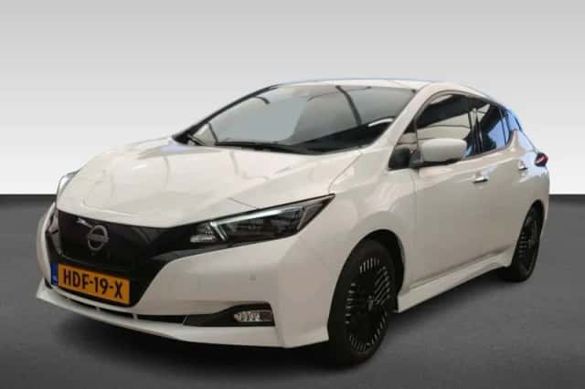 Nissan Leaf (2025) thumbnail 1