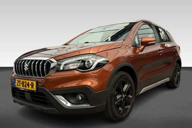 Suzuki S-Cross (2019) thumbnail 1
