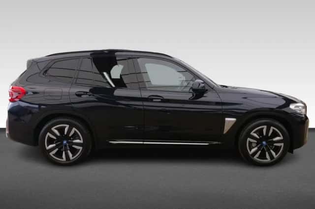 BMW iX3 (2021) thumbnail 5