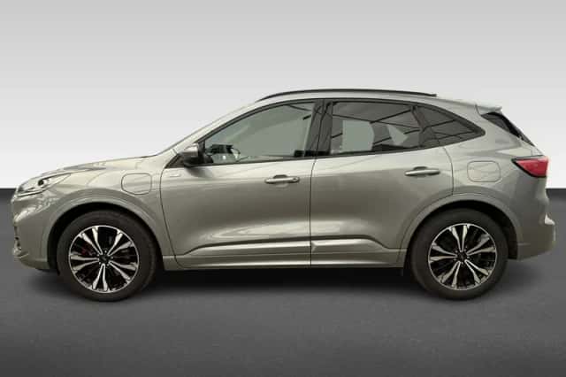 Ford Kuga (2021) thumbnail 2