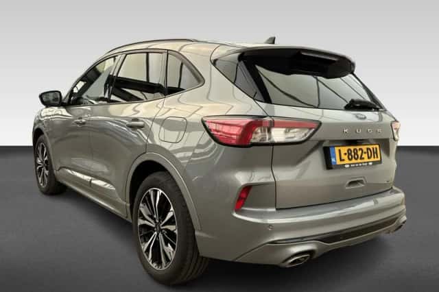 Ford Kuga (2021) thumbnail 3