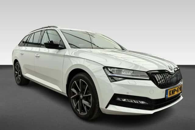 Škoda Superb (2024) thumbnail 5