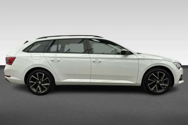 Škoda Superb (2024) thumbnail 6