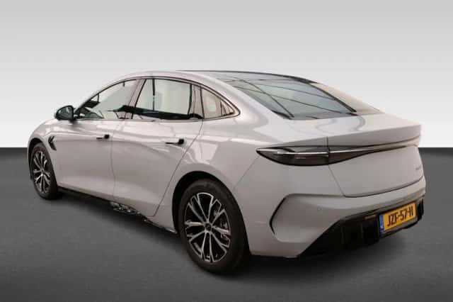 BYD Seal (2026) thumbnail 3