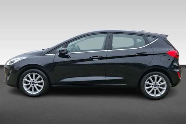 Ford Fiesta (2018) thumbnail 2