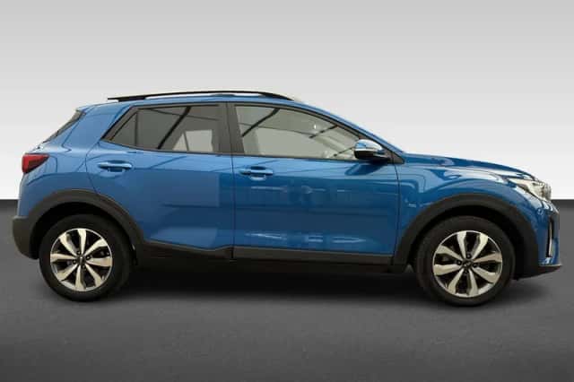 Kia Stonic (2021) thumbnail 6