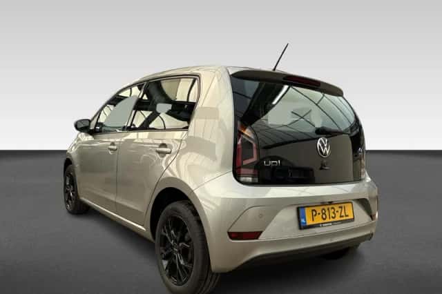 Volkswagen Up! (2022) thumbnail 2