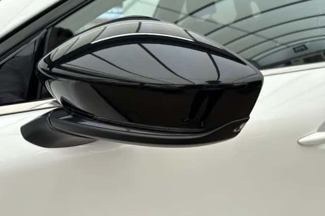 Mazda CX-30 (2022) thumbnail 5