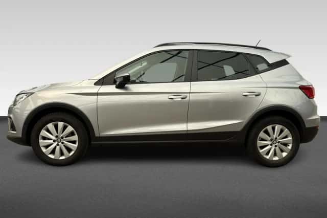 SEAT Arona (2019) thumbnail 2