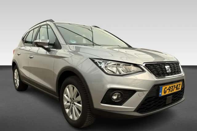 SEAT Arona (2019) thumbnail 5