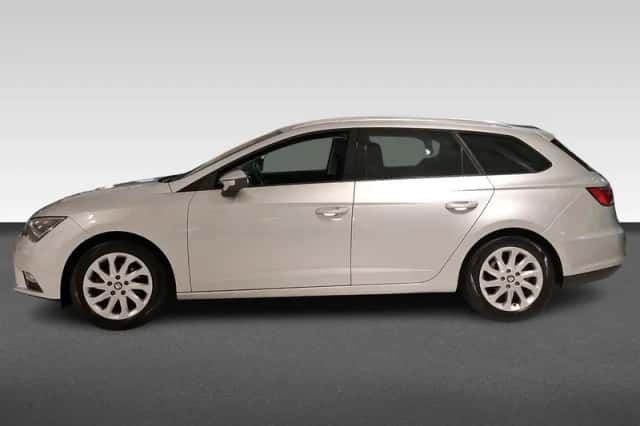 SEAT Leon (2017) thumbnail 2