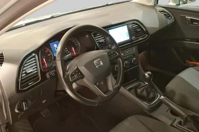 SEAT Leon (2017) thumbnail 4