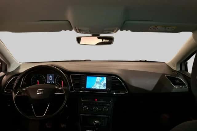 SEAT Leon (2017) thumbnail 5