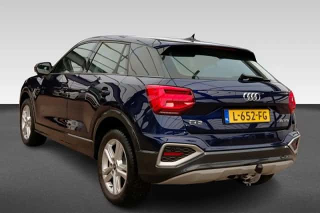 Audi Q2 (2021) thumbnail 3