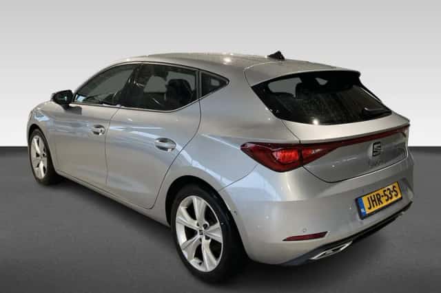 SEAT Leon (2021) thumbnail 3