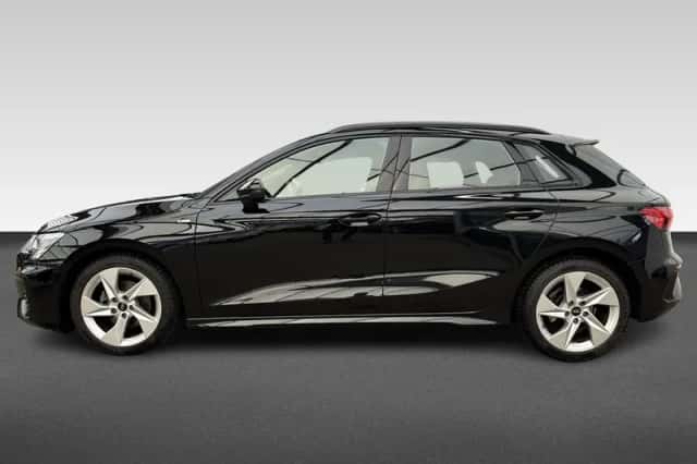 Audi A3 (2022) thumbnail 3