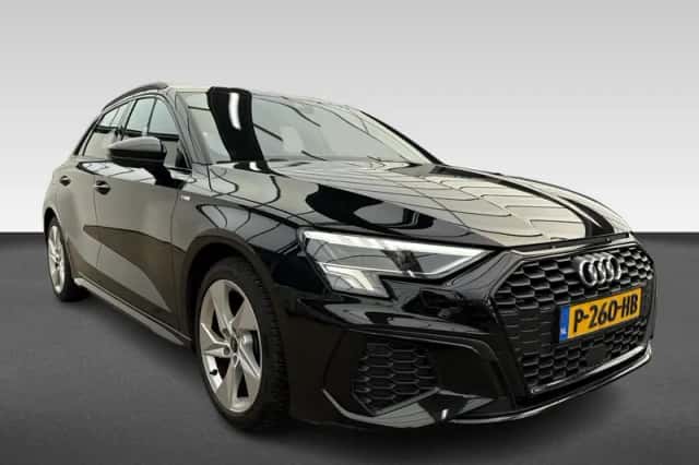 Audi A3 (2022) thumbnail 5
