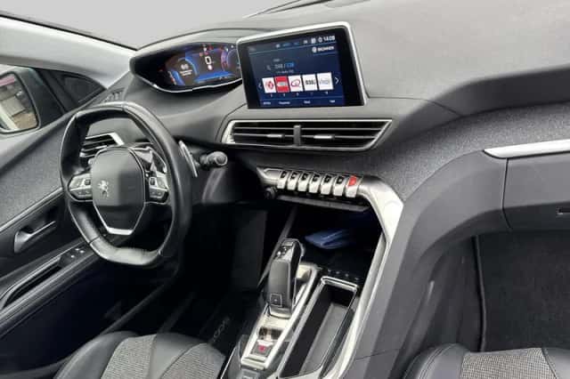 Peugeot 5008 (2020) thumbnail 5