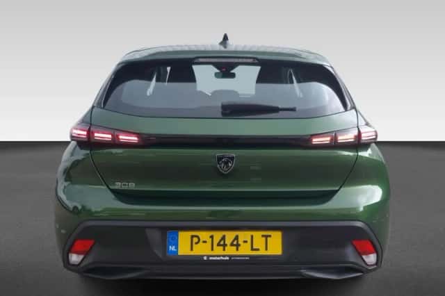 Peugeot 308 (2022) thumbnail 4