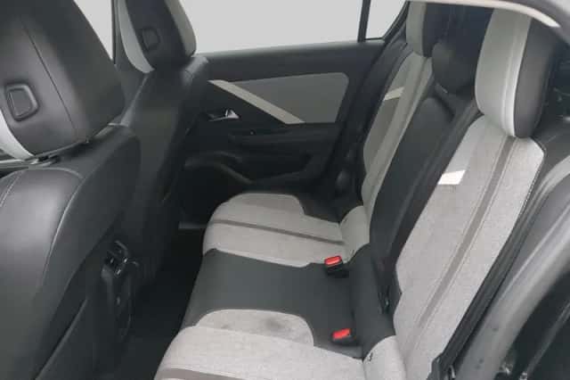 Opel Astra (2023) thumbnail 6