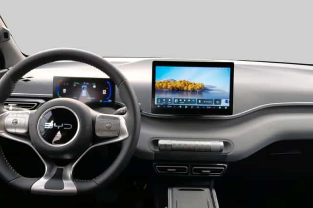 BYD Dolphin (2026) thumbnail 5