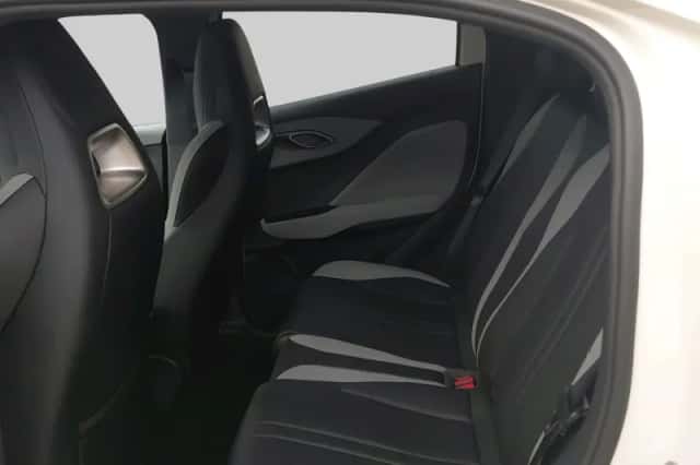 BYD Dolphin (2026) thumbnail 6