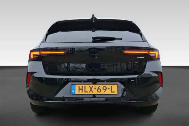 Opel Astra (2025) thumbnail 3