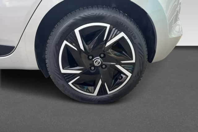 Nissan Micra (2022) thumbnail 5