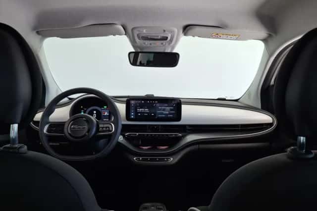 Fiat 500e (2025) thumbnail 3