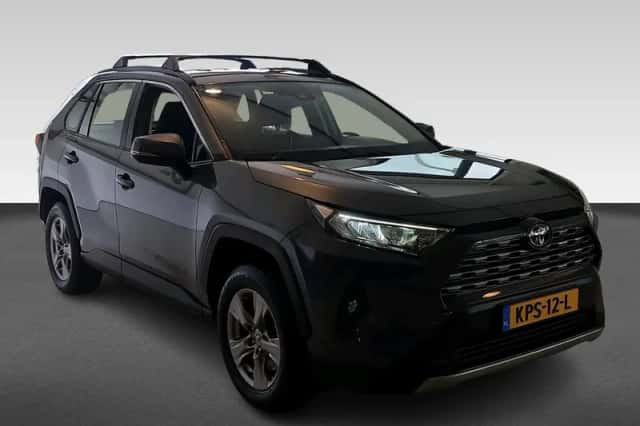 Toyota RAV4 (2022) thumbnail 2