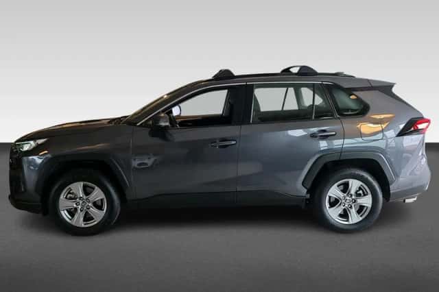 Toyota RAV4 (2022) thumbnail 5