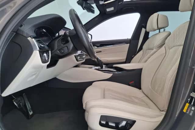 BMW 5-Serie (2023) thumbnail 3