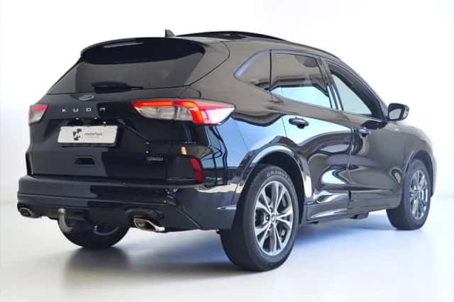 Ford Kuga (2022) thumbnail 2