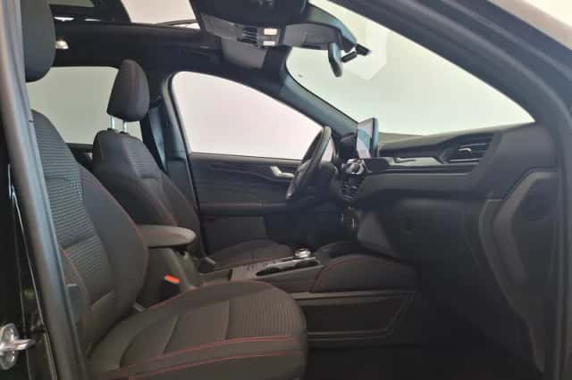 Ford Kuga (2022) thumbnail 6