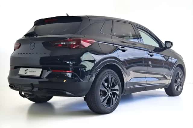 Opel Grandland (2023) thumbnail 2
