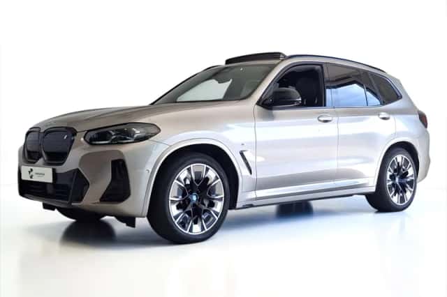 BMW iX3 (2022) thumbnail 1