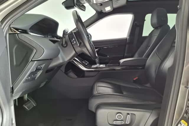 Land Rover Range Rover Evoque (2021) thumbnail 3