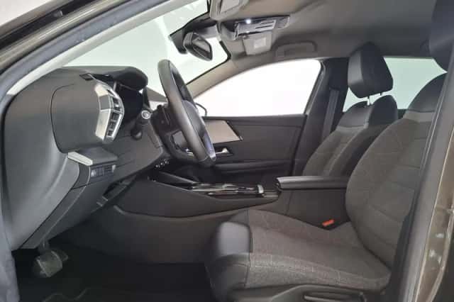 Citroën C5 X (2023) thumbnail 3