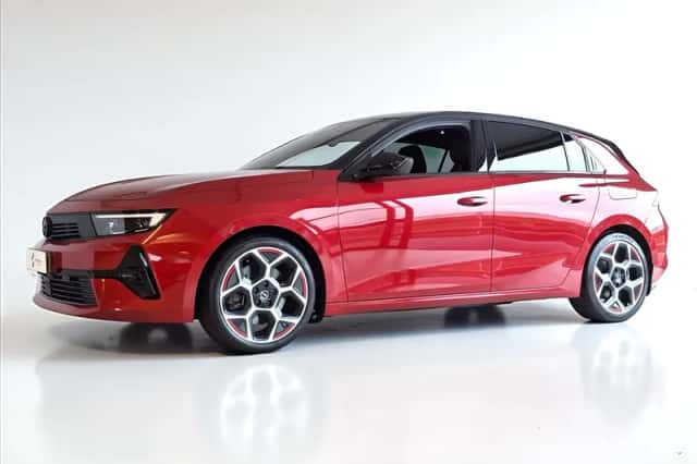 Opel Astra (2022) thumbnail 1