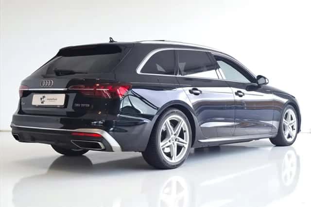 Audi A4 (2020) thumbnail 2
