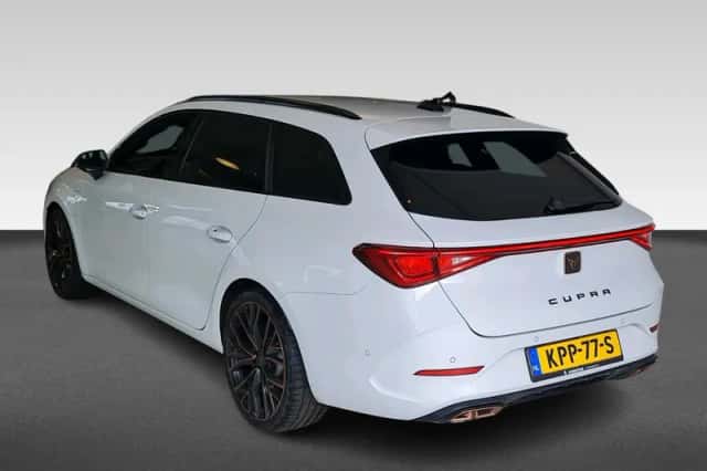 CUPRA Leon Sportstourer (2024) thumbnail 3