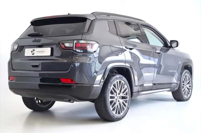 Jeep Compass (2025) thumbnail 2